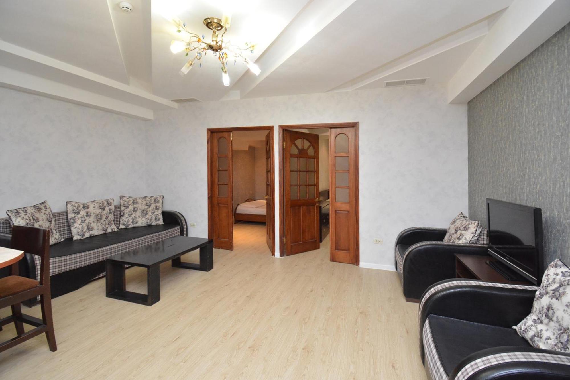 Apartment In Abovyan Street, Yerevan Exterior photo