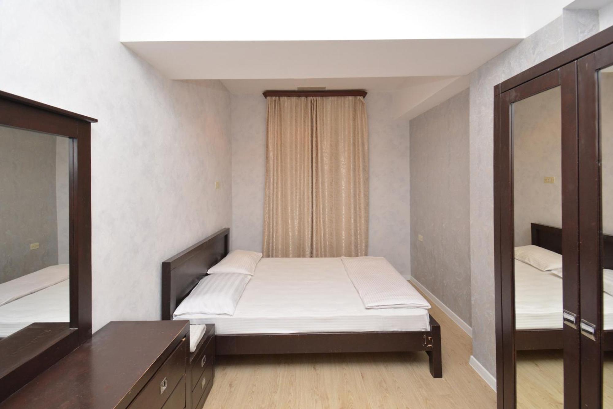 Apartment In Abovyan Street, Yerevan Exterior photo